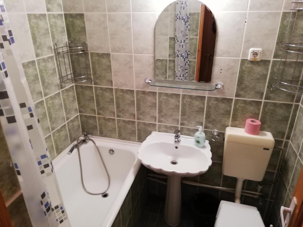 La Vita E Bella Hotell Braşov Exteriör bild