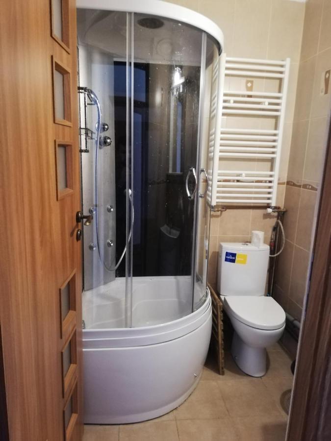 La Vita E Bella Hotell Braşov Exteriör bild